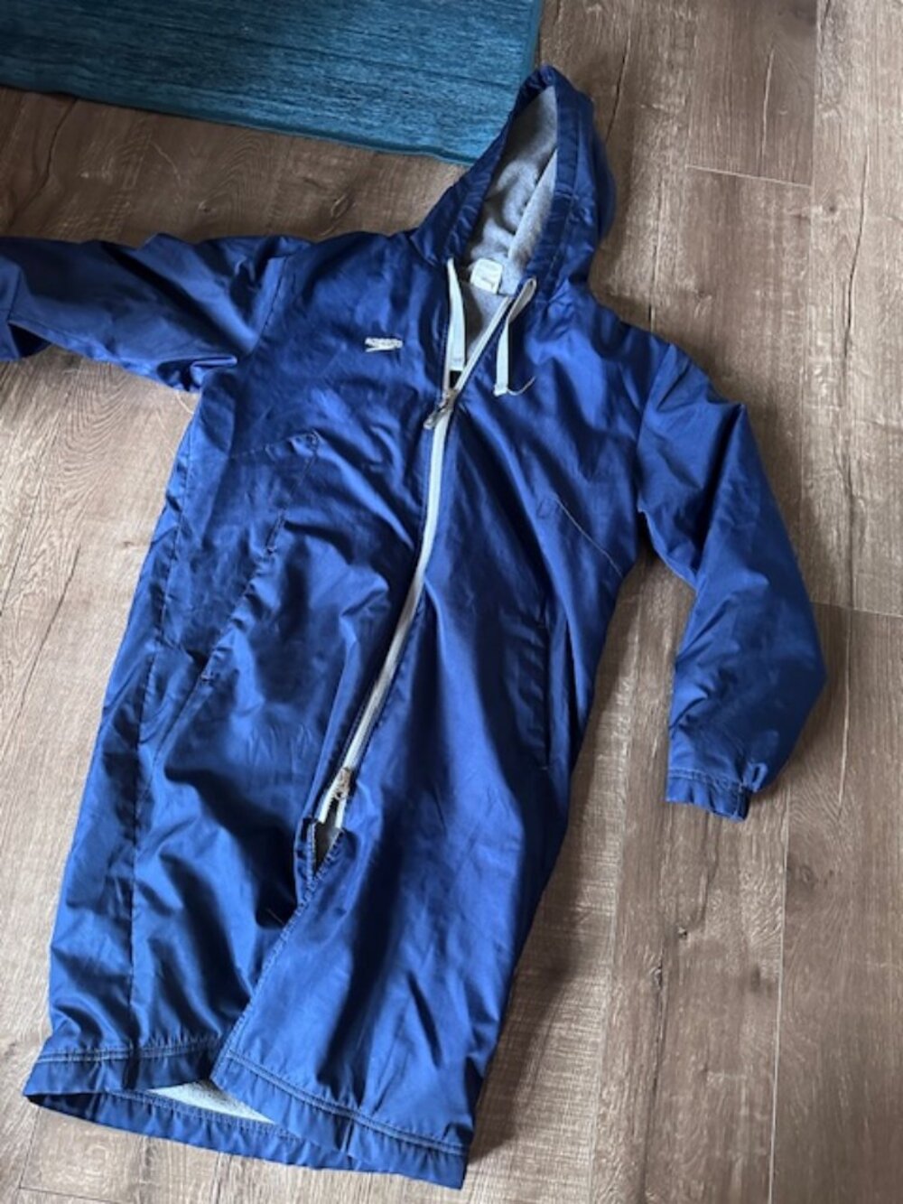 Speedo Swim parka size xxs